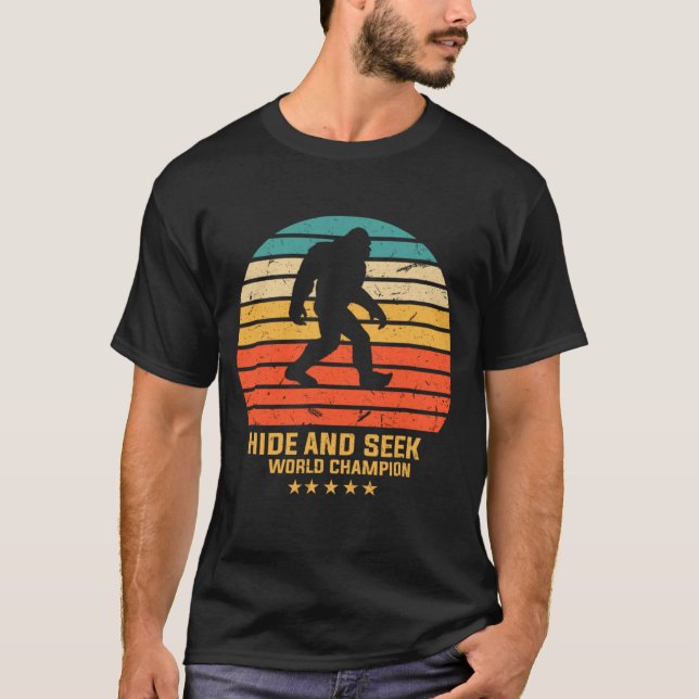 T-shirt Grand champion du monde de cache-cache de pied (Devant)