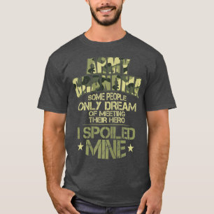 T-shirt Grand-Mère De L'Armée Des Femmes T Pour Un Grand G