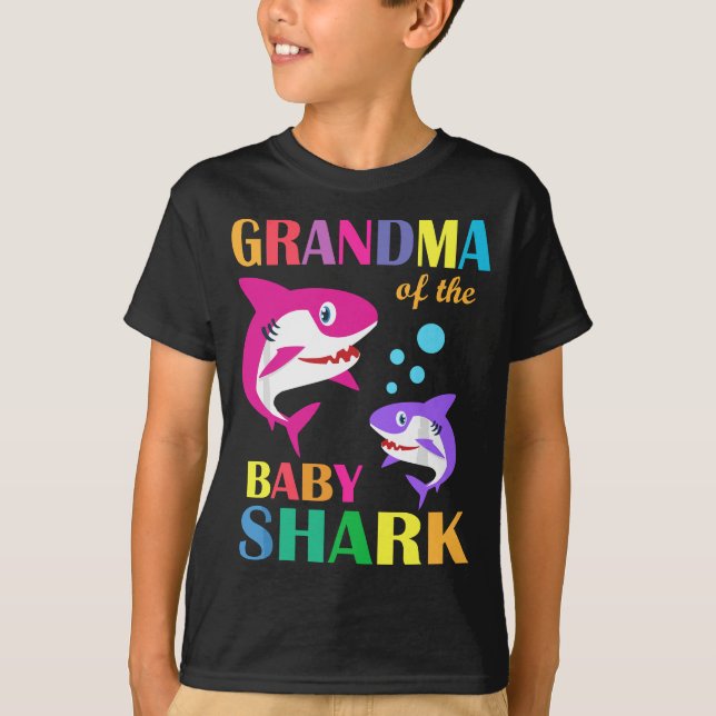 T-shirt Grand-mère du bébé requin d'anniversaire grand-mèr (Devant)