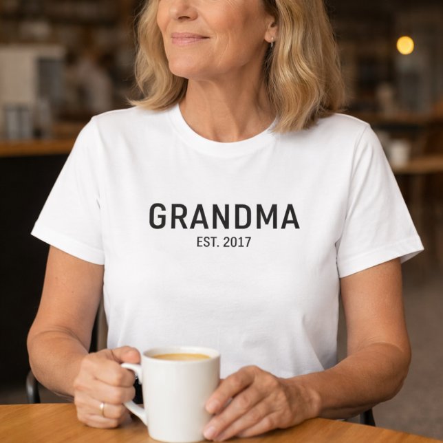 T-Shirt Grand-mère établie écriture noire (Créateur téléchargé)