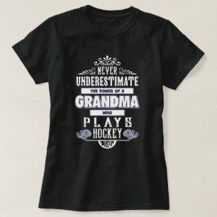 T-shirt Grand-mère qui joue au hockey