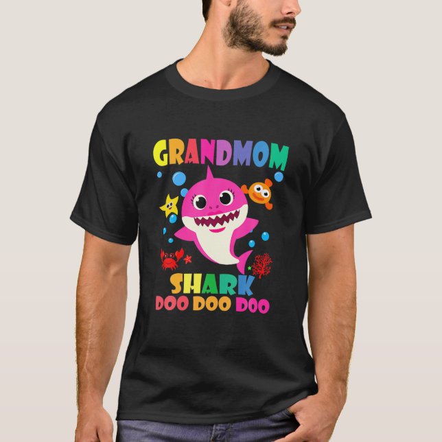 T-shirt Grand-mère Shark Doo Doo Funny Baby Maman Papa Enf (Devant)