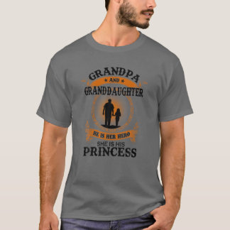 T-shirt Grand-Père Et Petite-Fille Il Est Son Héros Elle E