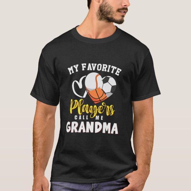 T-shirt Grandma My Favorite Sell Soccer Sketll Players Cal (Devant)