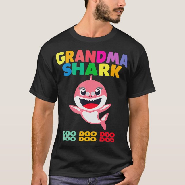 T-shirt Grandma Shark Cadeau mignonne Baby Shark Design Fa (Devant)