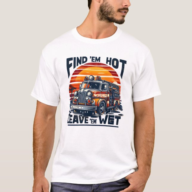 T-Shirt Graphique Camion de Pompiers Vintage Couch (Devant)