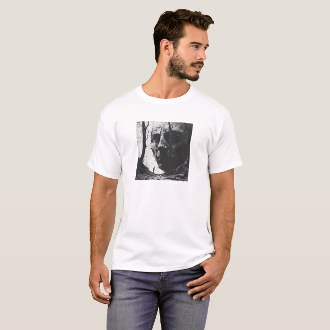 T-Shirt Graphique Crâne dans les Bois | Gothique S (Devant entier)