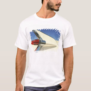 T-shirt Graphique : Gros plan sur l'aileron et le feu arri