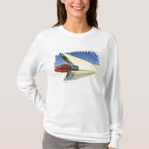 T-shirt Graphique : Gros plan sur l'aileron et le feu arri