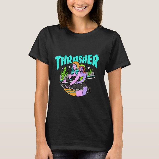 t-shirt graphique noir pour femmes (Devant)
