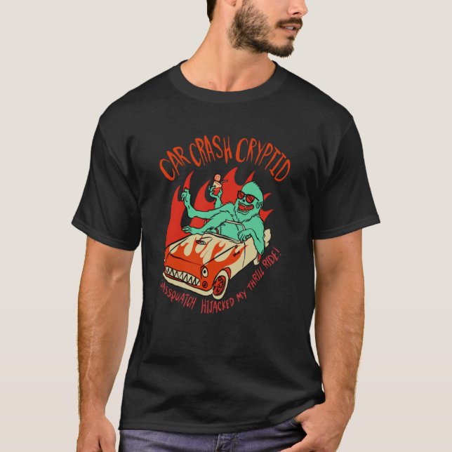 T-shirt Graphisme du cryptide de l'accident de voiture de  (Devant)