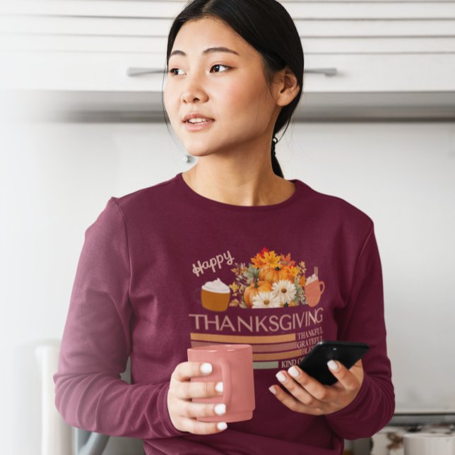 T-shirt Gratuit Gratuit Conception De Thanksgiving (Créateur téléchargé)