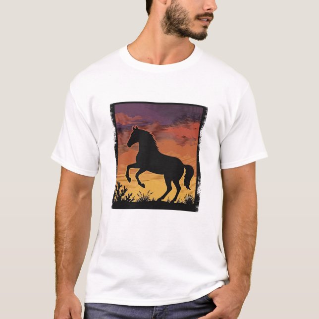 T-shirt Gravure occidentale silhouette de cheval au couche (Devant)