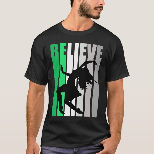T-shirt Green Believe Motivating Girls Dance Retro Graphic (Devant)