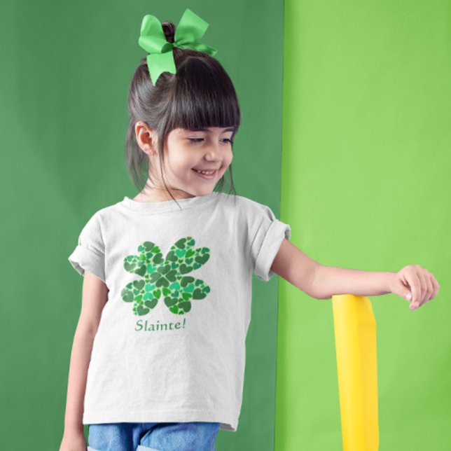 T-shirt Green Hearts Shamrock St. Patrick's sur mesure (Créateur téléchargé)
