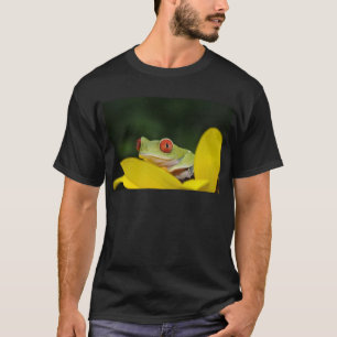 T-shirt grenouille d'arbre observée par rouge