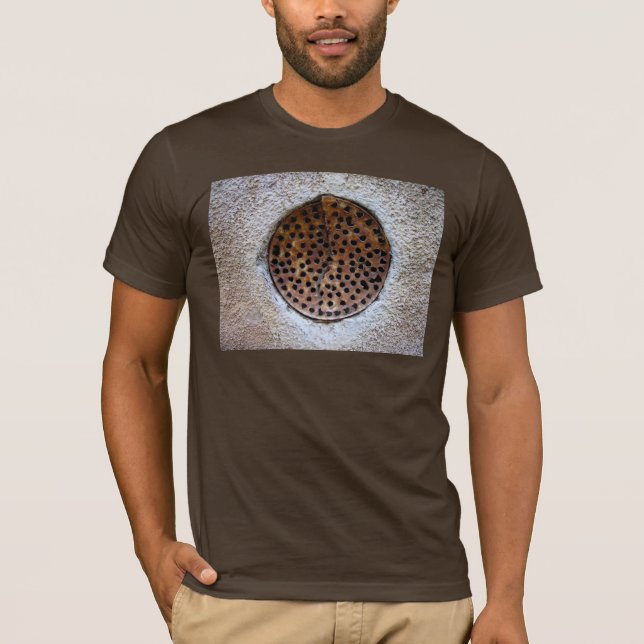 T-shirt Grille ronde de rouille (Devant)