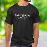 T-shirt Groomsman Mariage personnalisé Favoriser Monogramm<br><div class="desc">Votre marié adorera ce mariage personnalisé merci cadeau/faveur avec une police de script moderne. Ajoutez son nom ou son monogramme et une autre ligne de texte (date, emplacement du mariage, etc.) Modifiez facilement la couleur arrière - plan pour correspondre à vos couleurs mariages - cliquez simplement sur "customisez-la" et choisissez...</div>