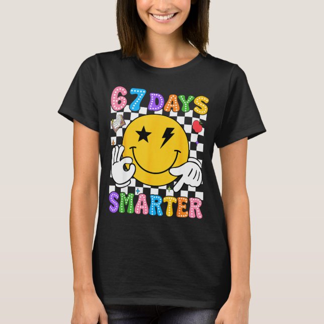 T-shirt Groovy 67th Day Of School Shirt 67 Days Smarter Te (Devant)
