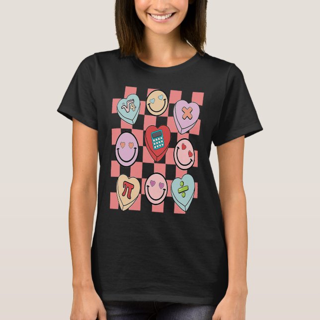 T-shirt Groovy Math Teacher Valentine's Day Cute Heart Hap (Devant)