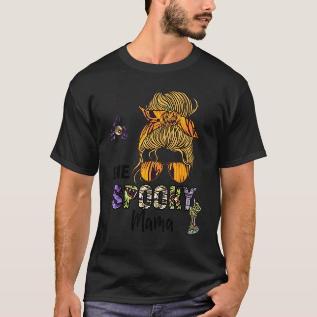 T-shirt Groovy One Spooky Mama Witchy Mama Skull Witch (Devant)