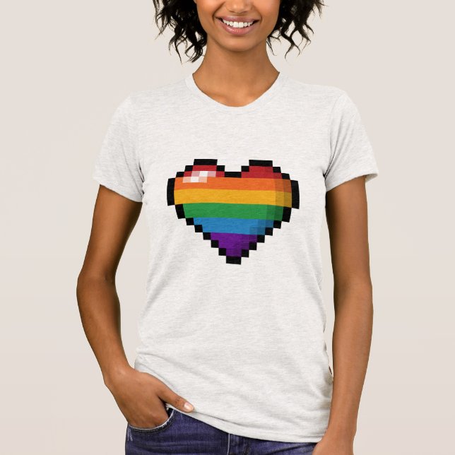 T-shirt Gros Coeur de Pixel Design dans le drapeau arc-en- (Devant)