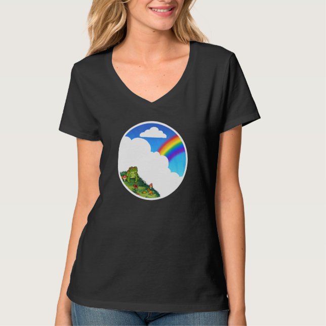 T-shirt Grumpy Toy Sur Une Colline De Grassy Avec Ciel Et  (Devant)