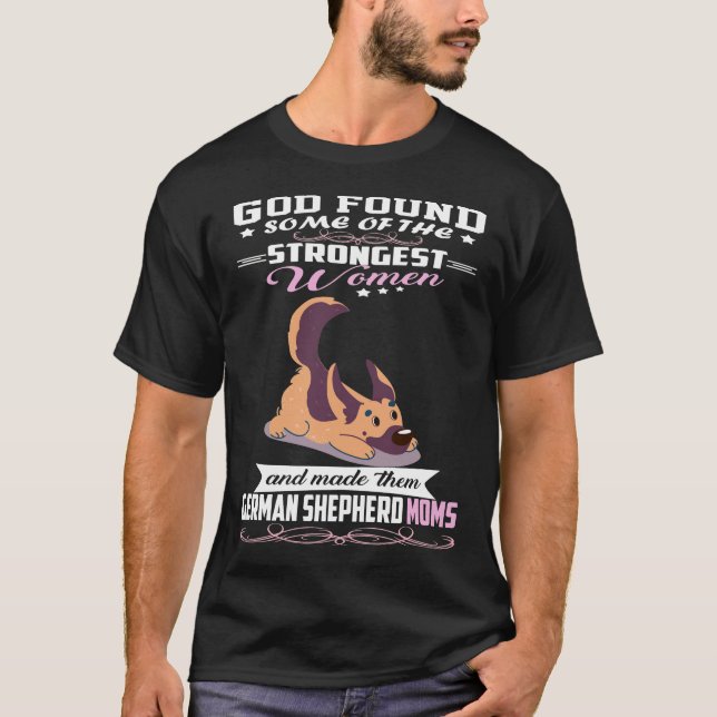 T-shirt GSD122 - Berger Allemand Maman Dieu A Trouvé Une P (Devant)