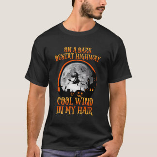T-shirt Halloween 2021 Sorcière Chambres Sur Un Deser Somb