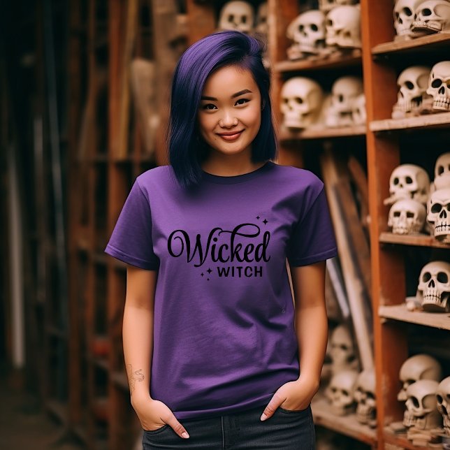T-shirt Halloween en sorcière (Créateur téléchargé)