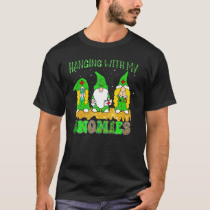 T-shirt Hanging with My Gnomies mignons St Patrick's Day N