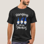 T-shirt Hanoukka Passe Avec Mes Gnomies Holiday Chanukah<br><div class="desc">Hanoukka Passe Avec Mes Gnomies Vacances Chanukah Gnome.</div>