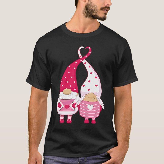 T-shirt Happy Valentineu2019s Day Two Gnomes in Love (Devant)