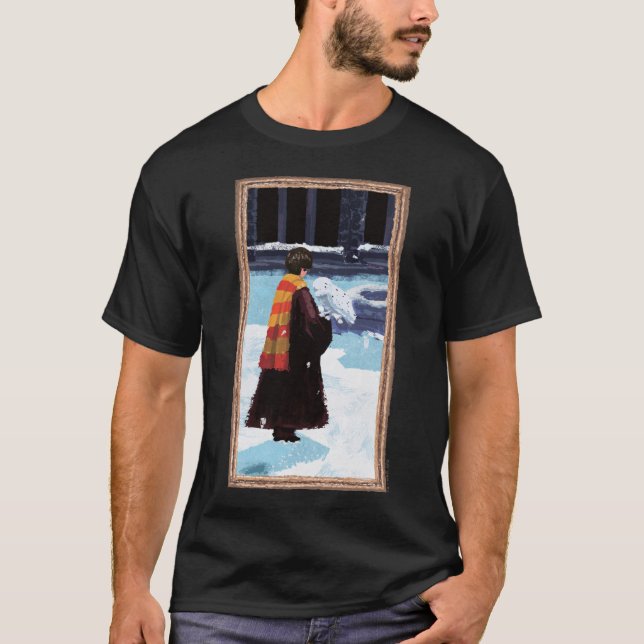 T-shirt HARRY POTTER™ et Hedwig dans la cour de HOGWARTS™ (Devant)