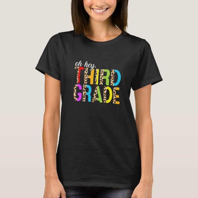 T-shirt Hé troisième année Léopard premier jour de retour  (Devant)