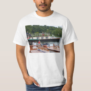 T-shirt Henley sur la régate classique 1 de bateau de la