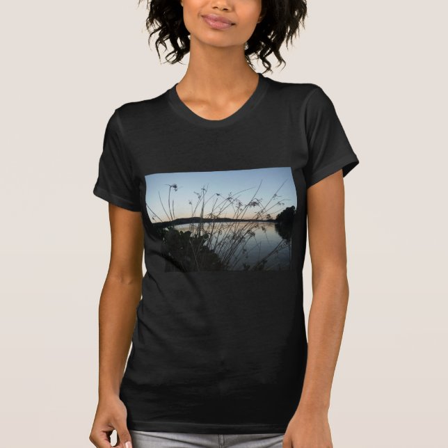 T-shirt Herbes au lac Sunset (Devant)