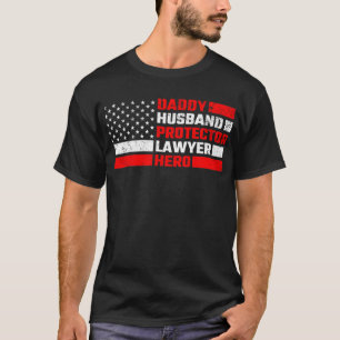T-shirt Héros d'avocat protecteur du mari de papa avec le