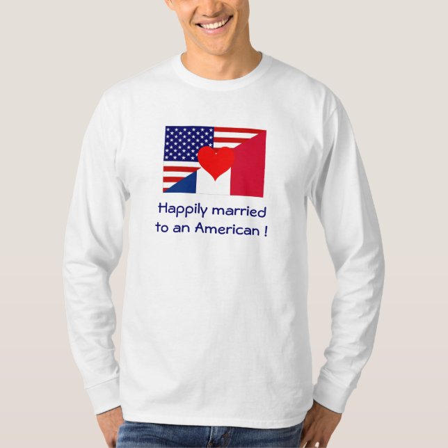 T-shirt Heureusement marié à un Américain (Devant)