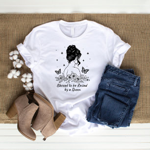 T-shirt Heureux d'être élevé par un cadeau Queen Outline M