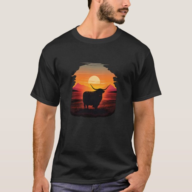 T-shirt Highland Cow Scottish Cattle Sunset (Devant)