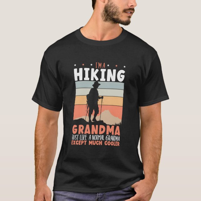 T-shirt Hiking Grandma Mountain Climbing Hiker Grandmother (Devant)