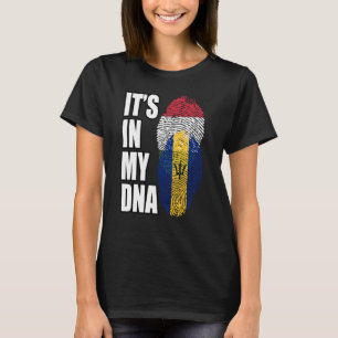 T-shirt Hongrois Et Barbadien Mélangent Le Drapeau D'ADN P