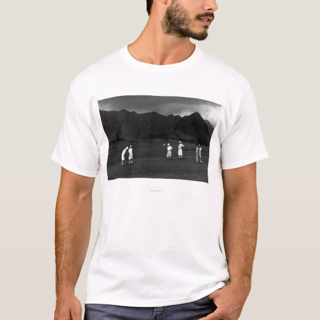 T-shirt Honolulu, Hawaï - golfeurs jouant au pays (Devant)