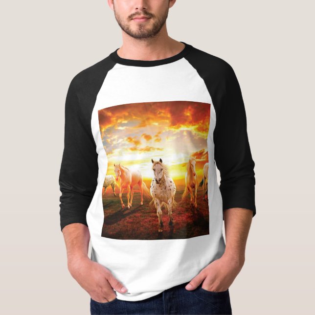 T-shirt Horses at sunset throw pillow (Devant)