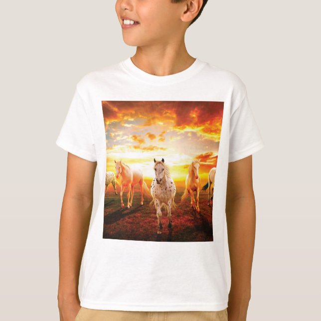 T-shirt Horses at sunset throw pillow (Devant)
