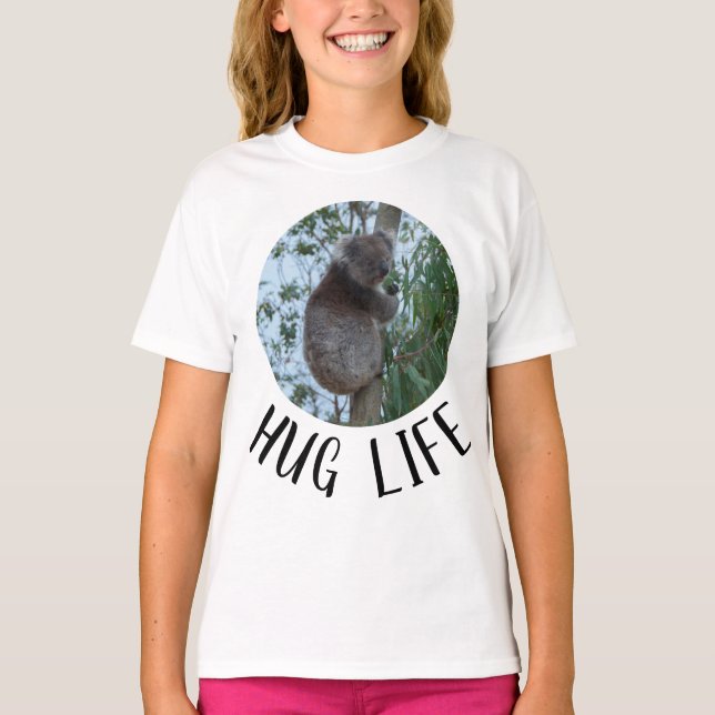 T-shirt Hug Life Cute Funny Koala dans un arbre (Devant)