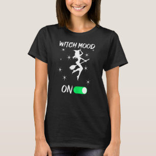 T-shirt Humeur De Sorcière Femme Sur Une Salle Prêt Pour H