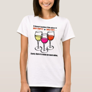 T-shirt Humour à moitié vide en verre de vin