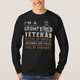 T-shirt Humour et vaillance de démonstration avec un vieux